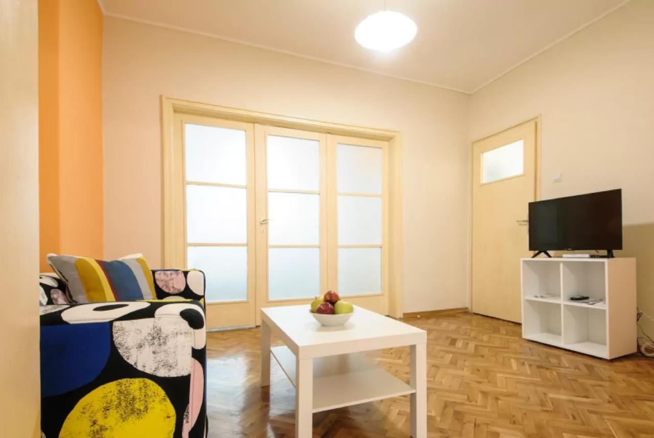 Urban Stay Apartment София Екстериор снимка